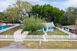 111 E Charlotte Ave, Eustis, FL 32726 - Photo 9