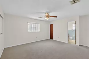 623 Third Ave, Lady Lake, FL 32159 - Photo 13