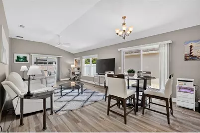 9203 SE 167th Ford Street, The Villages, FL 32162 - Photo 5