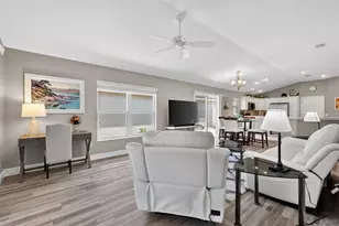 9203 SE 167th Ford St, The Villages, FL 32162 - Photo 9