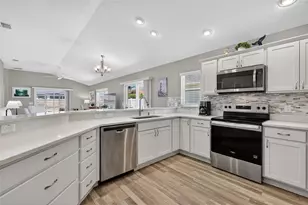 9203 SE 167th Ford St, The Villages, FL 32162 - Photo 13