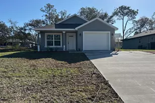 7215 N Radcliff Ave, Citrus Springs, FL 34434 - Photo 1