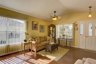 25134 Cranes Roost Cir, Leesburg, FL 34748 - Photo 5