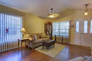 25134 Cranes Roost Cir, Leesburg, FL 34748 - Photo 7