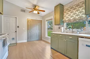 12105 Harkness Ct, Orlando, FL 32828 - Photo 15