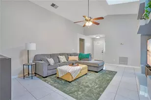 12105 Harkness Ct, Orlando, FL 32828 - Photo 5