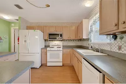 17972 SE 84th Abercorn Court, The Villages, FL 32162 - Photo 5