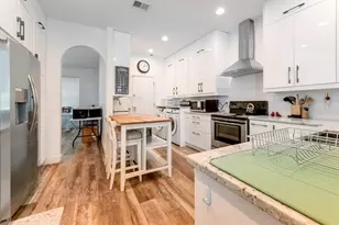 1901 Park Forest Blvd, Mount Dora, FL 32757 - Photo 9