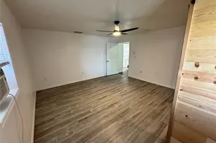 306 N Iona Ave, Fruitland Park, FL 34731 - Photo 13