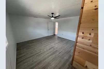306 N Iona Avenue, Fruitland Park, FL 34731 - Photo 11