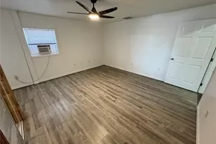 306 N Iona Ave, Fruitland Park, FL 34731 - Photo 11