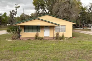 131 N C 470, Lake Panasoffkee, FL 33538 - Photo 1