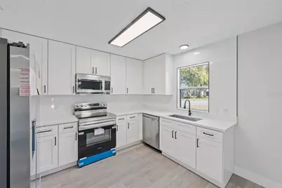 843 Bolivar Street, Lady Lake, FL 32159 - Photo 7