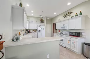 624 Fayette Ct, The Villages, FL 32162 - Photo 35