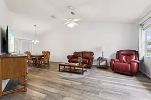 1614 New Abbey Ave, Leesburg, FL 34788 - Photo 9