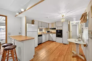 11914 Hickory Ln, Tavares, FL 32778 - Photo 13