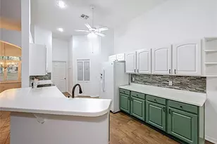 507 Dowling Cir, Lady Lake, FL 32159 - Photo 15