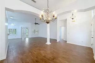 507 Dowling Cir, Lady Lake, FL 32159 - Photo 11