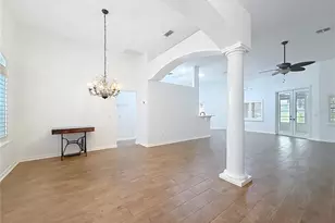 507 Dowling Cir, Lady Lake, FL 32159 - Photo 9