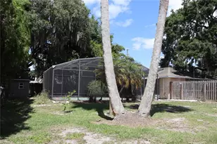 1413 Orange Ave, Tavares, FL 32778 - Photo 23