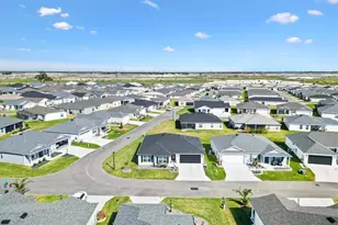 7427 Munday Ln, The Villages, FL 34762 - Photo 33