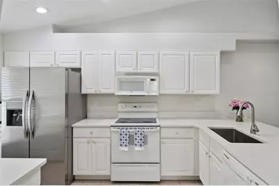 8856 Courtyard Lane, Groveland, FL 34736 - Photo 9