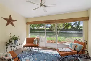 8856 Courtyard Ln, Groveland, FL 34736 - Photo 21