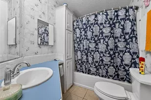 1923 Leesburg Blvd, Fruitland Park, FL 34731 - Photo 9