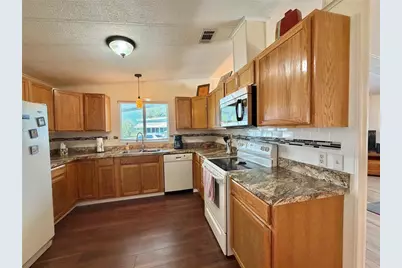 158 Hibiscus Way, Leesburg, FL 34748 - Photo 5