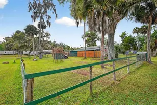 9450 NE 306th Ct, Fort Mc Coy, FL 32134 - Photo 35