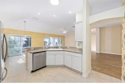 1271 Wheeling Way, The Villages, FL 32162 - Photo 9