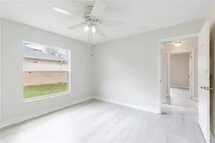 3804 Bayshore Cir, Tavares, FL 32778 - Photo 33