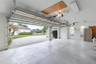 3804 Bayshore Cir, Tavares, FL 32778 - Photo 39