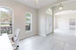 3804 Bayshore Cir, Tavares, FL 32778 - Photo 13