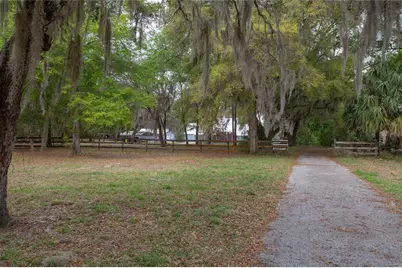 1905 Myrtle Lake Avenue, Fruitland Park, FL 34731 - Photo 15