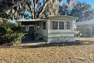 1079 NW 7th Blvd, Lake Panasoffkee, FL 33538 - Photo 1