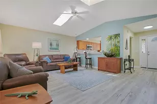 32804 Oak Park Dr, Leesburg, FL 34748 - Photo 11