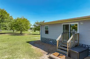 8507 Strawberry Fields Ct, Howey in the Hills, FL 34737 - Photo 3