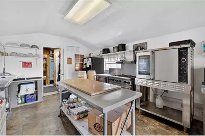 26921 Bloomfield Avenue, Yalaha, FL 34797 - Photo 17