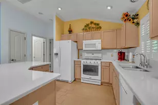 3001 Sandy Ln, The Villages, FL 32162 - Photo 13