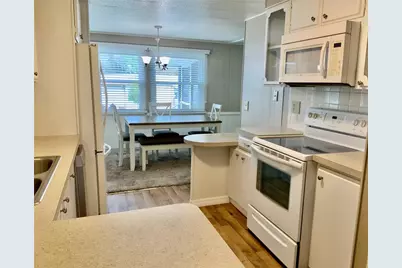 8 Orangewood Drive, Fruitland Park, FL 34731 - Photo 9