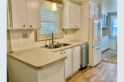 8 Orangewood Drive, Fruitland Park, FL 34731 - Photo 7