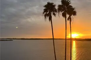 12010 W Bayshore Dr, Crystal River, FL 34429 - Photo 3