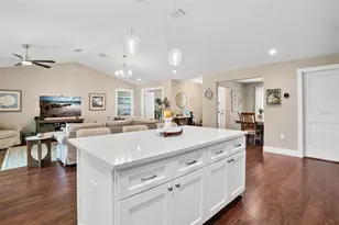 206 Shannon Ln, Lady Lake, FL 32159 - Photo 15