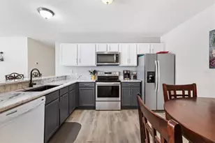 2558 Carrington Ct, The Villages, FL 32162 - Photo 13
