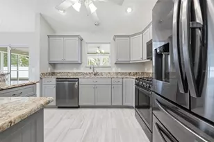 519 Weston Manor Dr, The Villages, FL 32162 - Photo 17