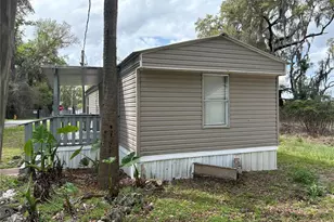 654 NW 6th Ave, Webster, FL 33597 - Photo 3