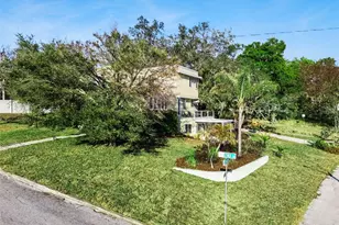 190 Crystal Lake Dr, Clermont, FL 34711 - Photo 5