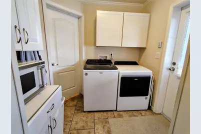 1912 Cr 439C, Lake Panasoffkee, FL 33538 - Photo 33