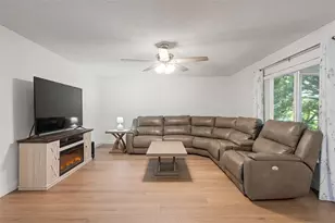 1018 Jayhil Dr, Minneola, FL 34715 - Photo 7